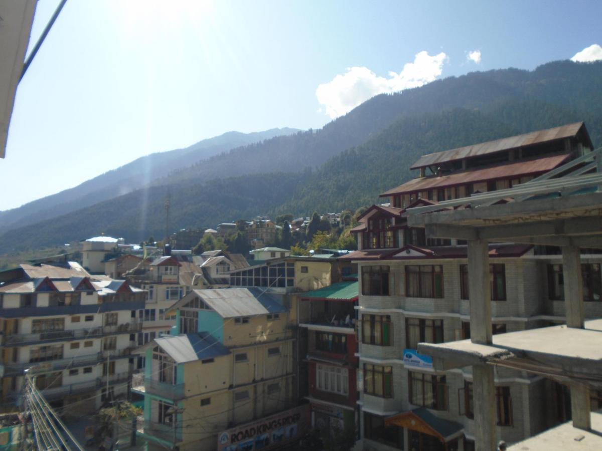 Hotel Magnolia Mallroad Manali Экстерьер фото
