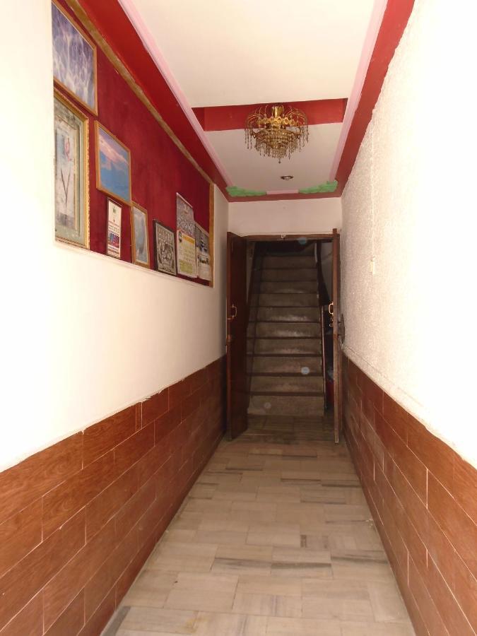 Hotel Magnolia Mallroad Manali Экстерьер фото